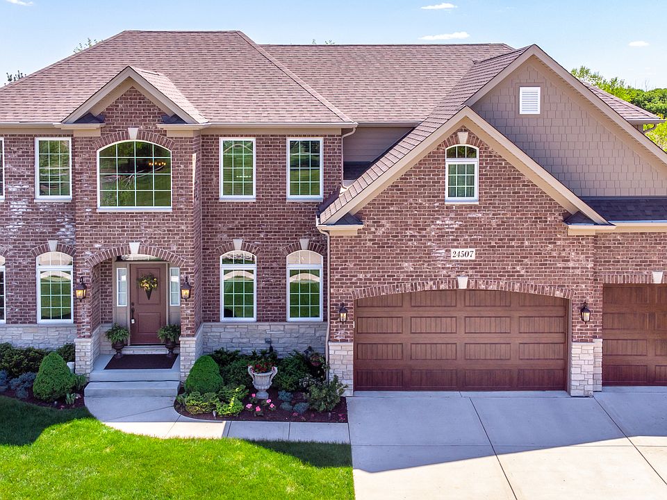 1st image of 24507 Bantry Dr