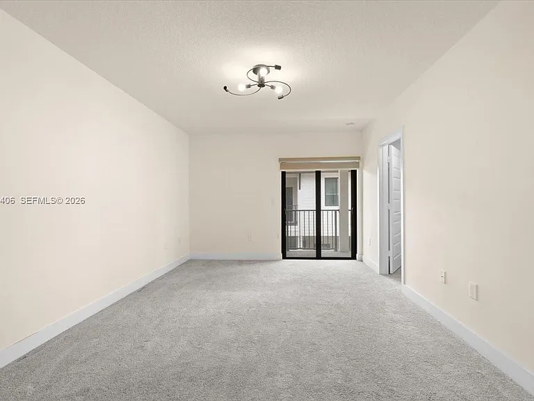 4746 NW 83rd Pkwy — Photo 13