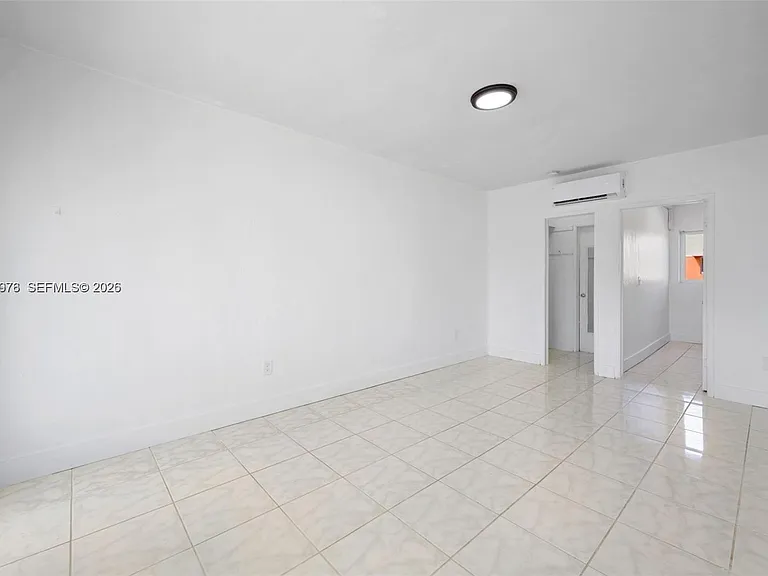 550 NE 82nd Ter #7 — Photo 7