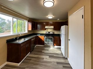 1607 Norpoint Way NE APT C, Tacoma, WA 98422