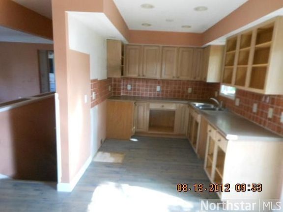 2nd image of 13809 Susan Ln