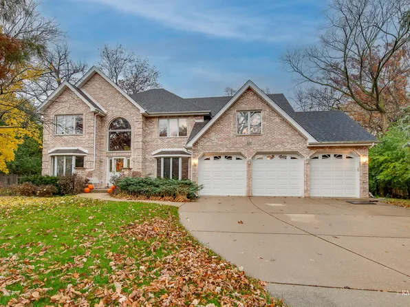 533 N Ellsworth Ave, Addison, IL 60101