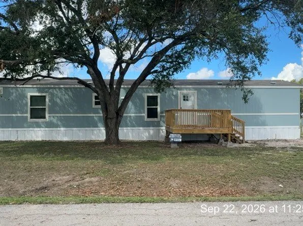 401 Kansas St, Woodsboro, TX 78393