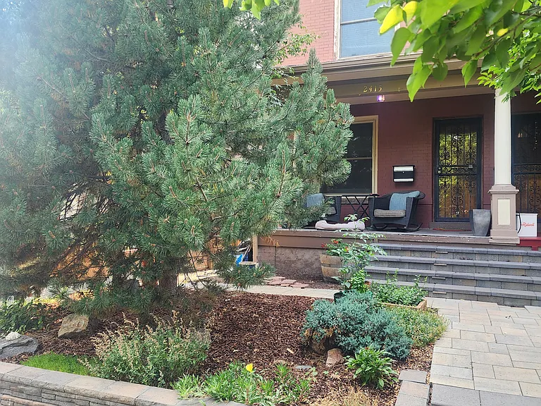 2415 N Vine St — Photo 1