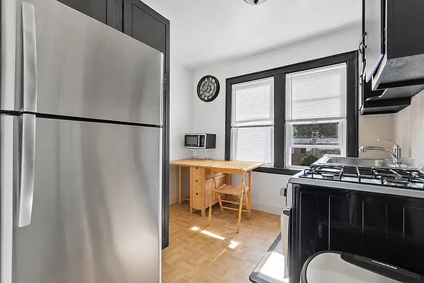 Kitchen, photo 1