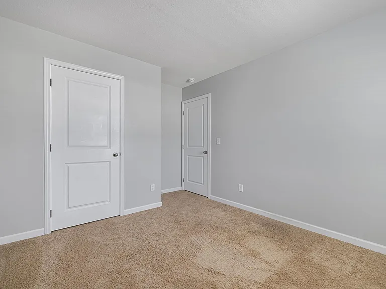1124 Tay Sta — Photo 22