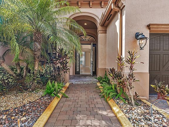 3rd image of 3445 NW 87th Avenue