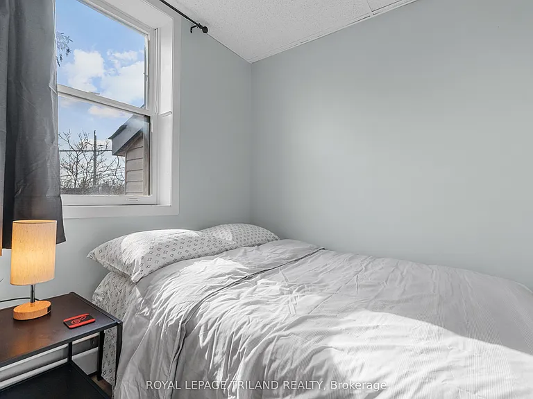 469 Grey St #3 — Photo 13