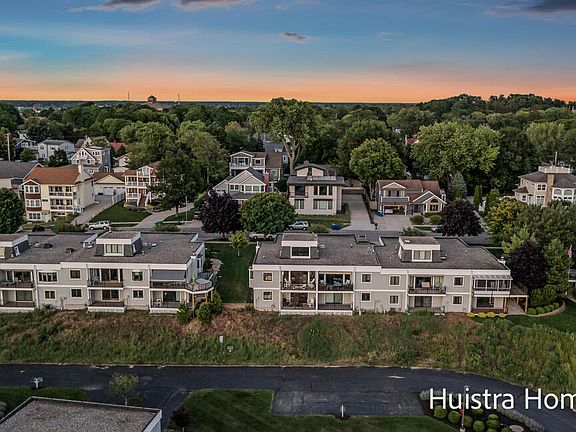 4th image of 427 Sand Dr