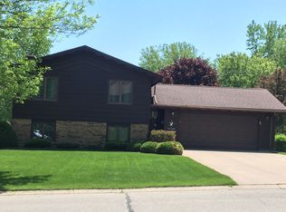 316 7th St NW, Byron, MN 55920