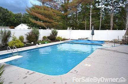 4th image of 5 Anderson Dr