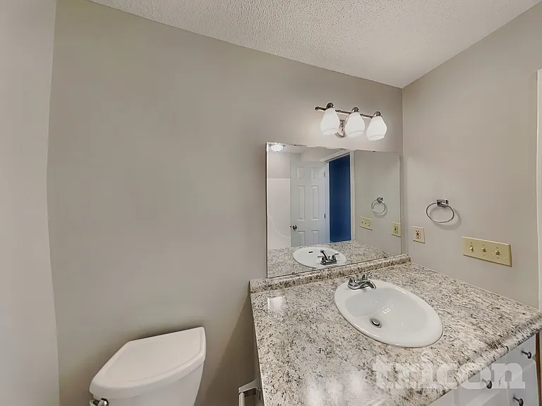 529 Ferncliffe Rd — Photo 13