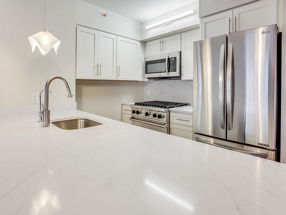 1st image of 555 W 23rd St APT N9a