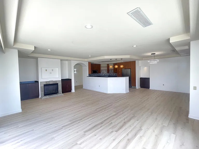 1044 Wall St #36 — Photo 5