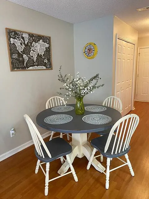 2 bed, 1.5 bath, 1350 sqft, $1,550 — Photo 4