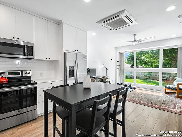 143 Catalpa Ave — Photo 10