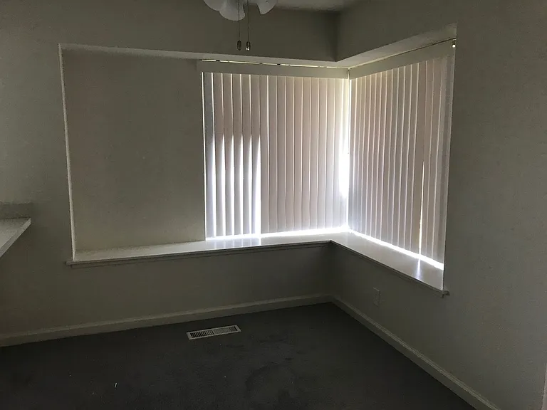 Newhall 2724-26 — Photo 13