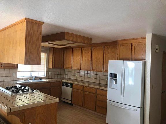 2nd image of 2359 Berkesey Dr