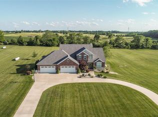 2102 Chickadee Ct, O'Fallon, MO 63366
