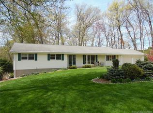 210 Worthington Rd, Glastonbury, CT 06033