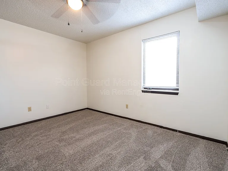 Midtown Place Apartments — Photo 33