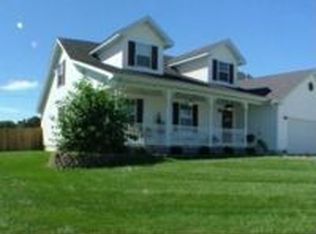 1070 Berkley Dr, Marshfield, MO 65706