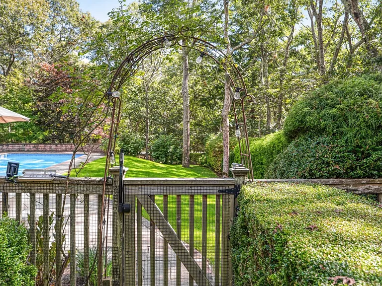 3 Bloom Ave — Photo 46