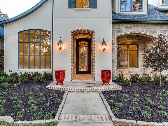 2nd image of 3837 Alta Vista Ln