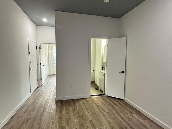 4th image of 331 Sussex Ave #1L