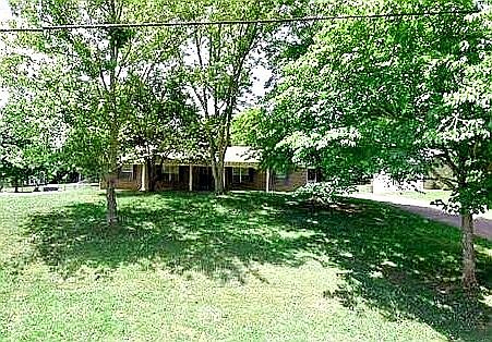 Front View Garage l shaped