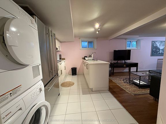 4th image of 7 McKelvey Dr