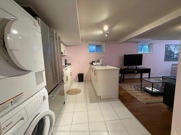 7 McKelvey Dr #LOWER LEVEL A — Photo 5