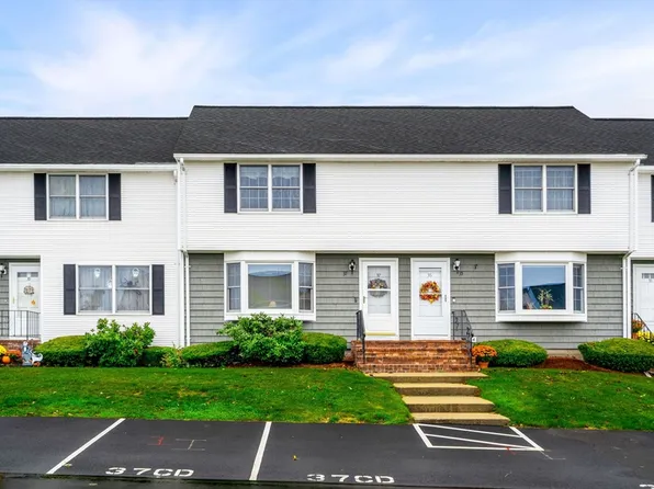 37 Christopher Dr Unit 37, Methuen, MA 01844