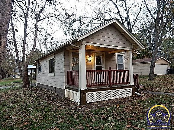 2nd image of 2800 SE Virginia Ave