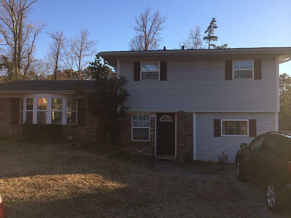1st image of 205 Schoolwood Ln