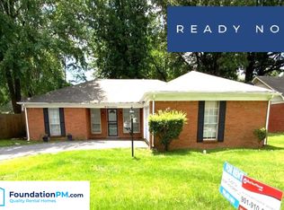 5877 Pebble Beach Ave, Memphis, TN 38115