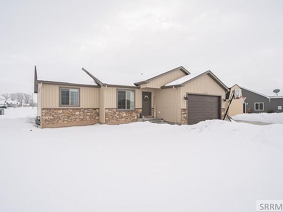 4th image of 2400 N Roy Dr