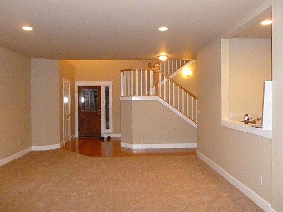 5th image of 13818 170th St E