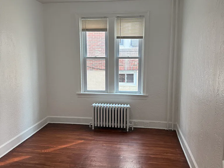 313 S 15th St #1 — Photo 7