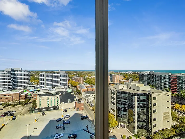 1720 Maple Ave #2020 — Photo 6