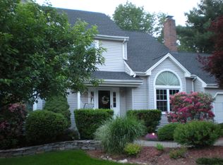 9 Doerring Dr, Cromwell, CT 06416