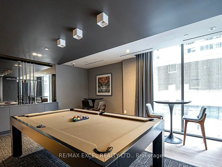 8 Cumberland St #1808 — Photo 27