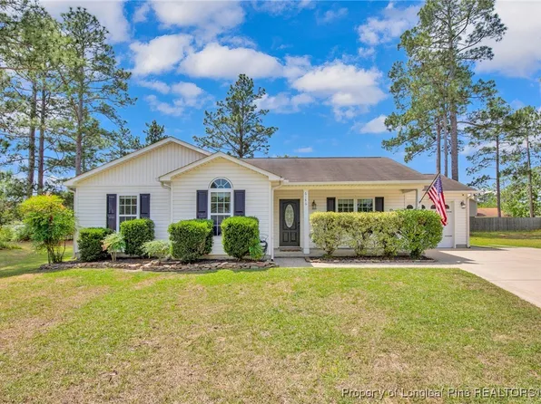 6186 Birchbrook Dr, Hope Mills, NC 28348
