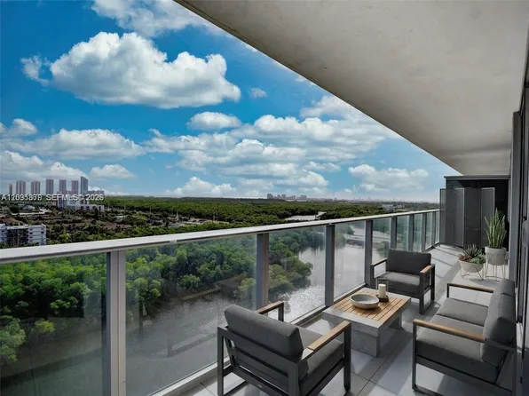 16385 Biscayne Blvd Unit 1615, North Miami Beach, FL 33160