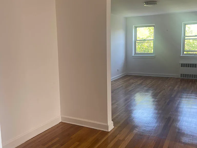 135-09 83rd Ave #6P — Photo 2