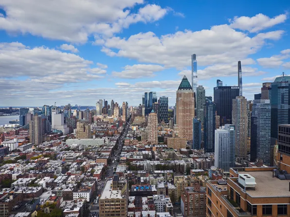 350 West 42nd Street image 13 of 19