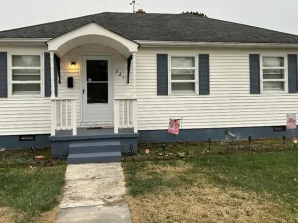 221 Castlewood Rd, Portsmouth, VA 23702