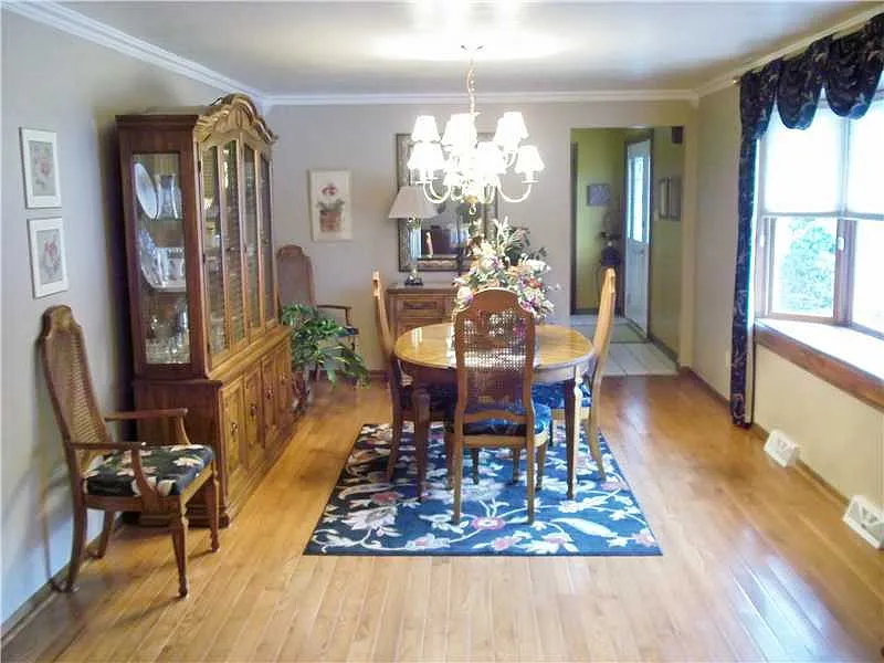 903 Golfview Dr photo 1