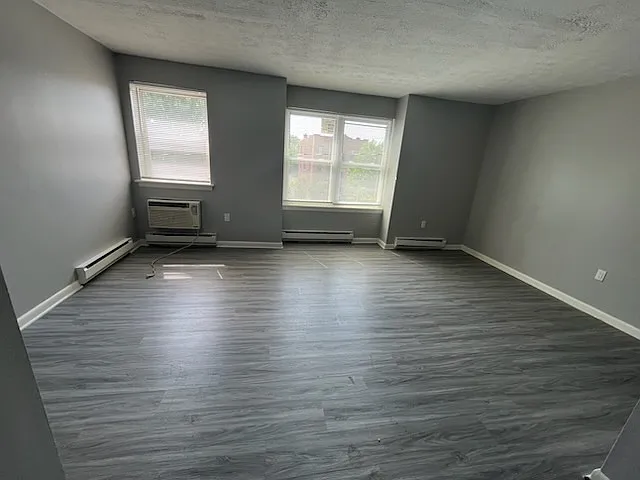 1 bed, 600 sqft, $1,150 — Photo 3