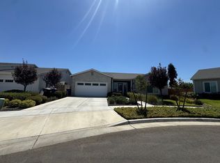 2637 W Andrew Ln, Hanford, CA 93230